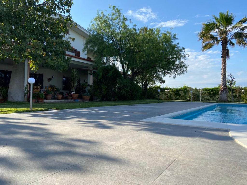 Villa Rosella Appartamento 2 - Con Piscina - 150 M Dal Mare Casa Margherita Buitenkant foto